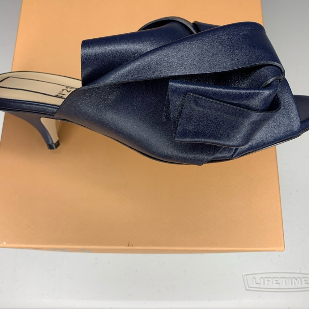 No 21 new navy blue shoes/ sandal open toed